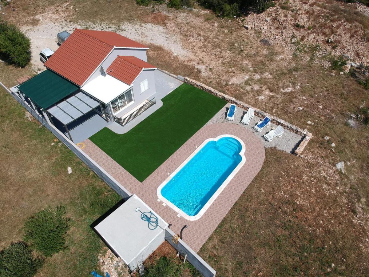 Nane Garden House With Heated Pool Mirce Exterior foto